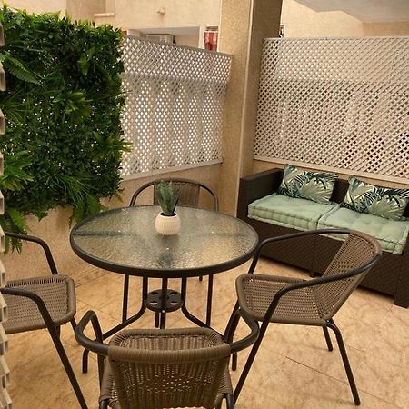 Комфортабельные Апартаменты С Большой Террасой Torrevieja Exterior photo